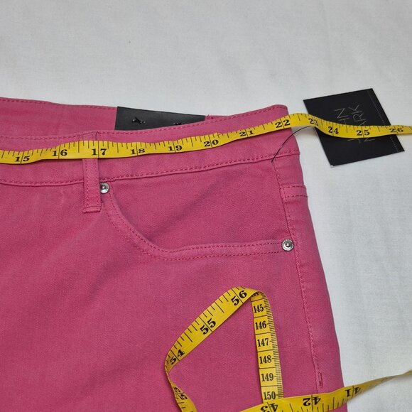 John Mark Women's Jeans Pants 22W Stretch Frayed Raw Fringe Ankle Fuchsia (11) - Picture 5 of 16